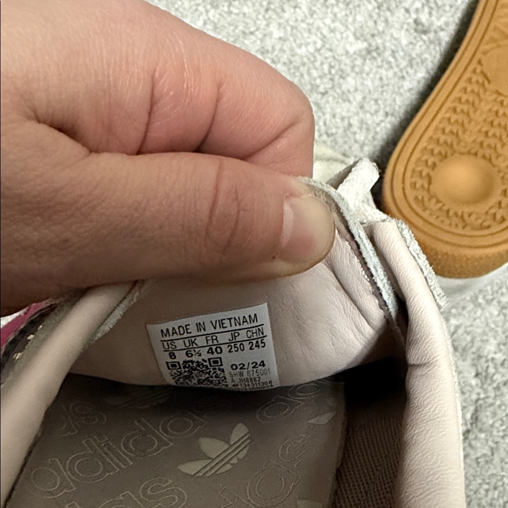 Adidas Spezial neutral color - size US 8 - Picture 5 of 6